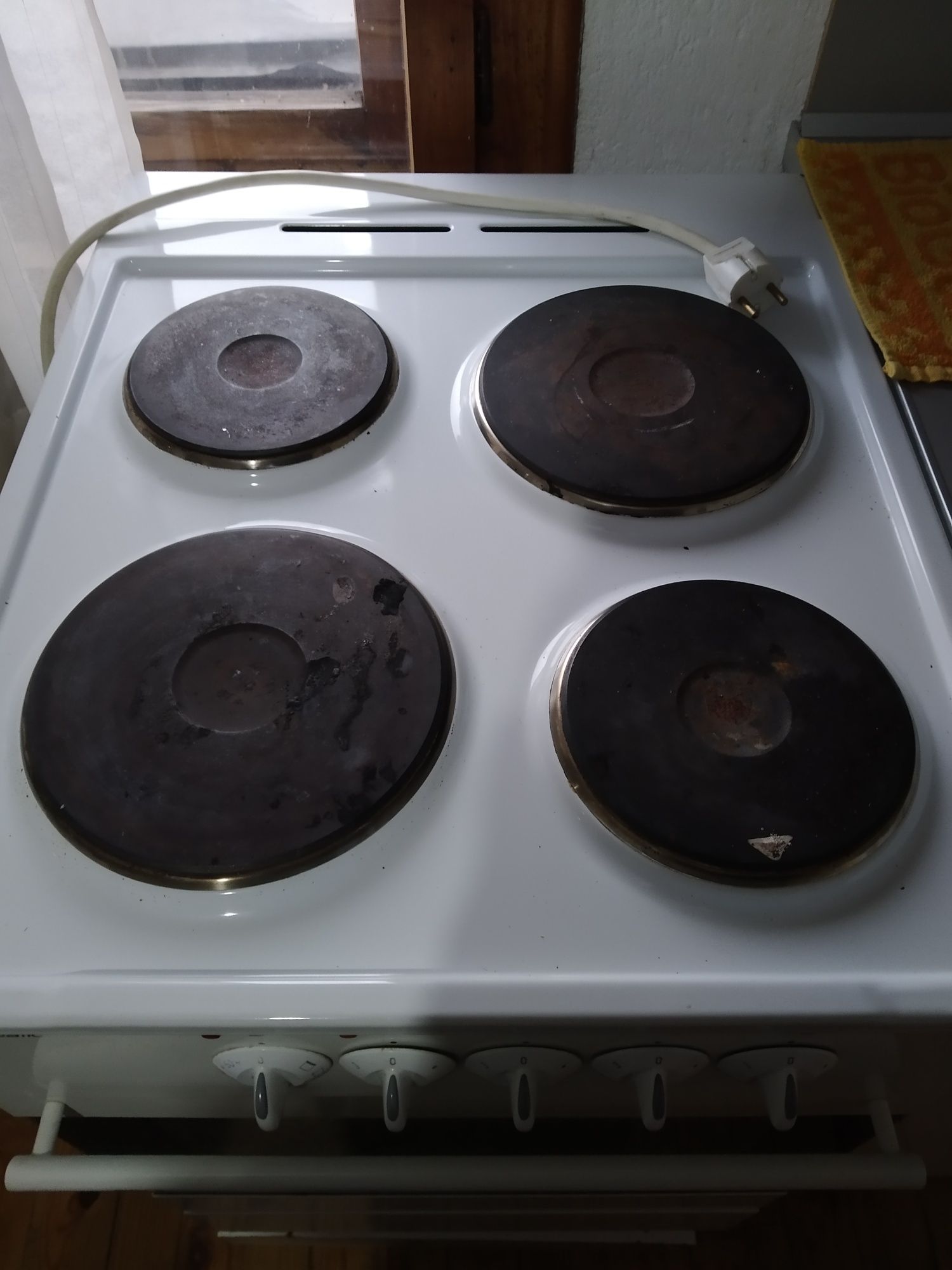 Готварска печка с котлони