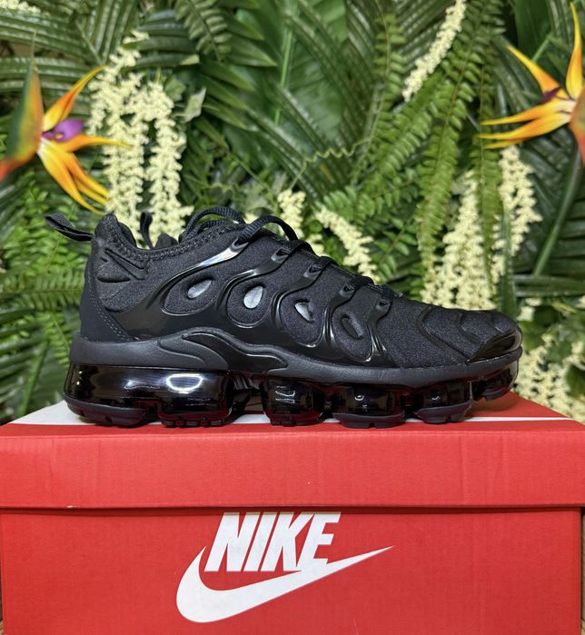 Nike Vapor Max Plus Black