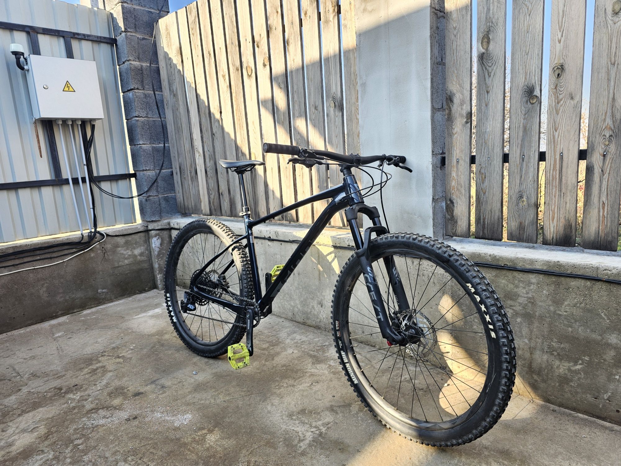 Горный Велосипед Giant fathom 1 2023/Xl +комплект для ухода