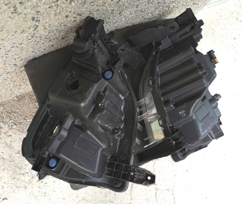 Оригинален халоген Ляв Десен  Mitsubishi Eclipse Cross