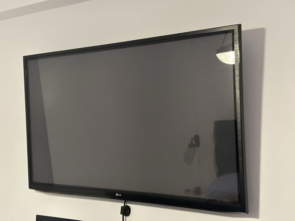 Sistem Audio/Monitoare/Ipad/Tv Lg/Suporti Tv/ Casetofon USB/AutoCD-USB