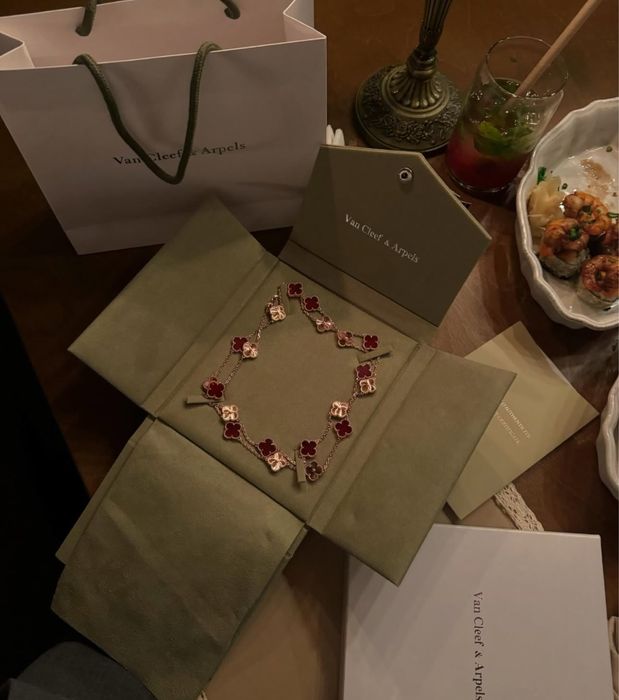Сотуар van cleef