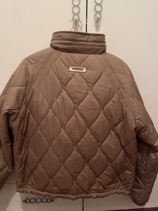 осенняя     куртка     4 2 + 6 .                                     .