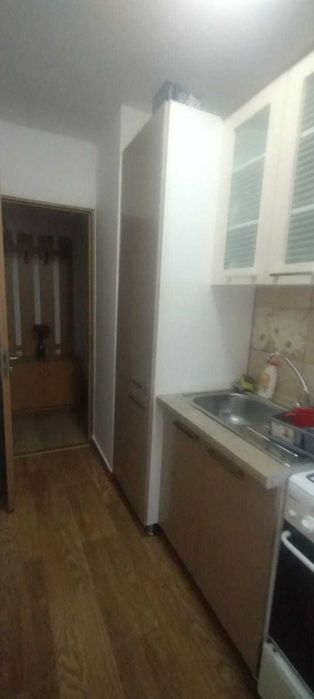 Inchiriez ap. 3 camere Nufarul