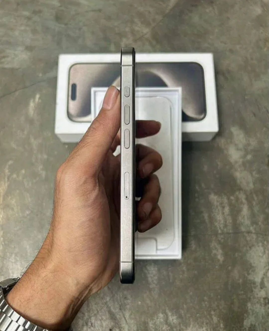 Iphone 15 pro 256 Xotira
