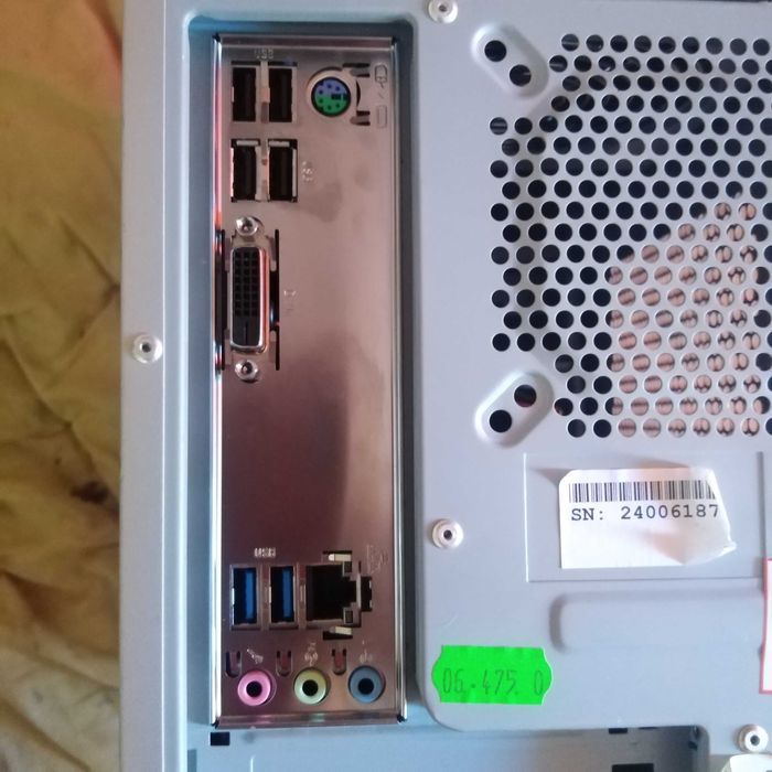 Calculator/PC DDR4, SSD, USB 3.1, 16 Gb RAM