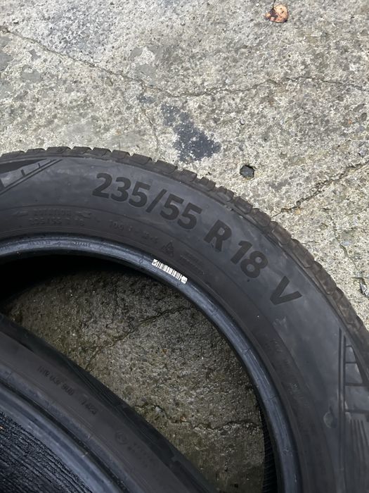2бр Всесезонни гуми Continental 235/55R18