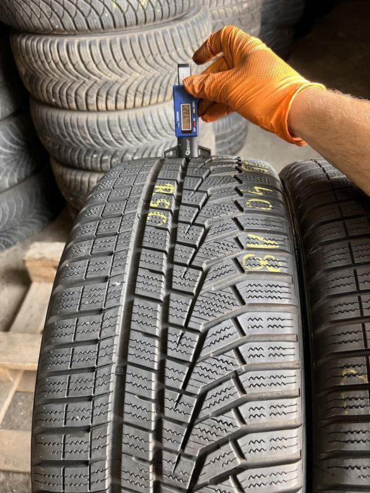 2 anvelope iarna 225/40/18 , hankook , rsc 7 mm !