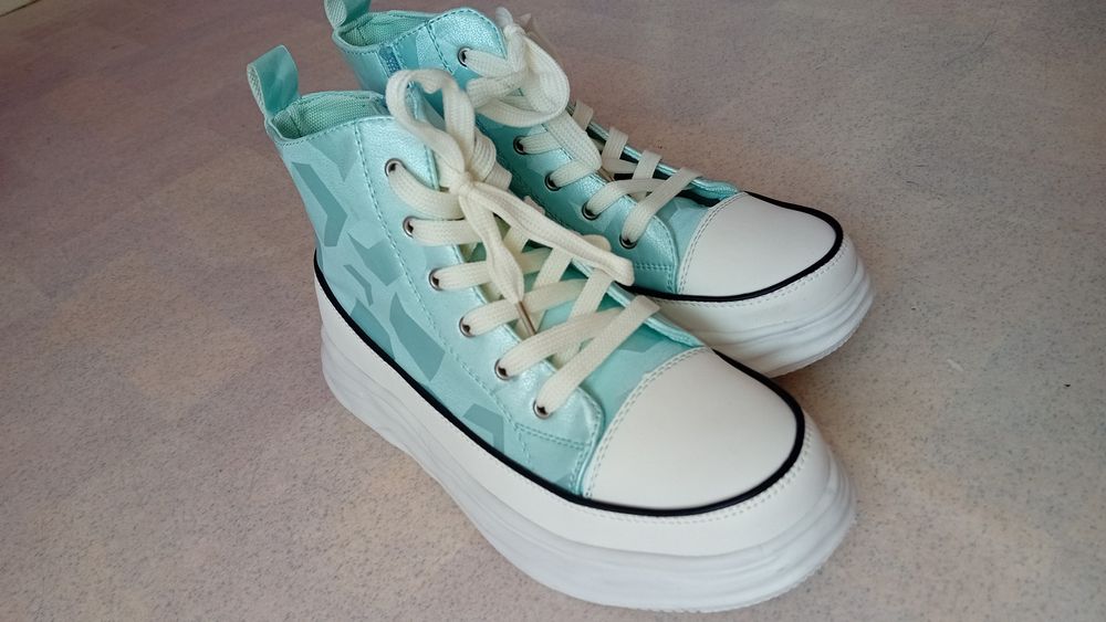 Обувь детская срочно