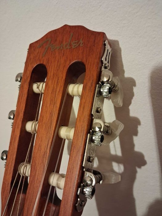 Chitara clasica,4/4,Fender ESC 110,buna invatat
