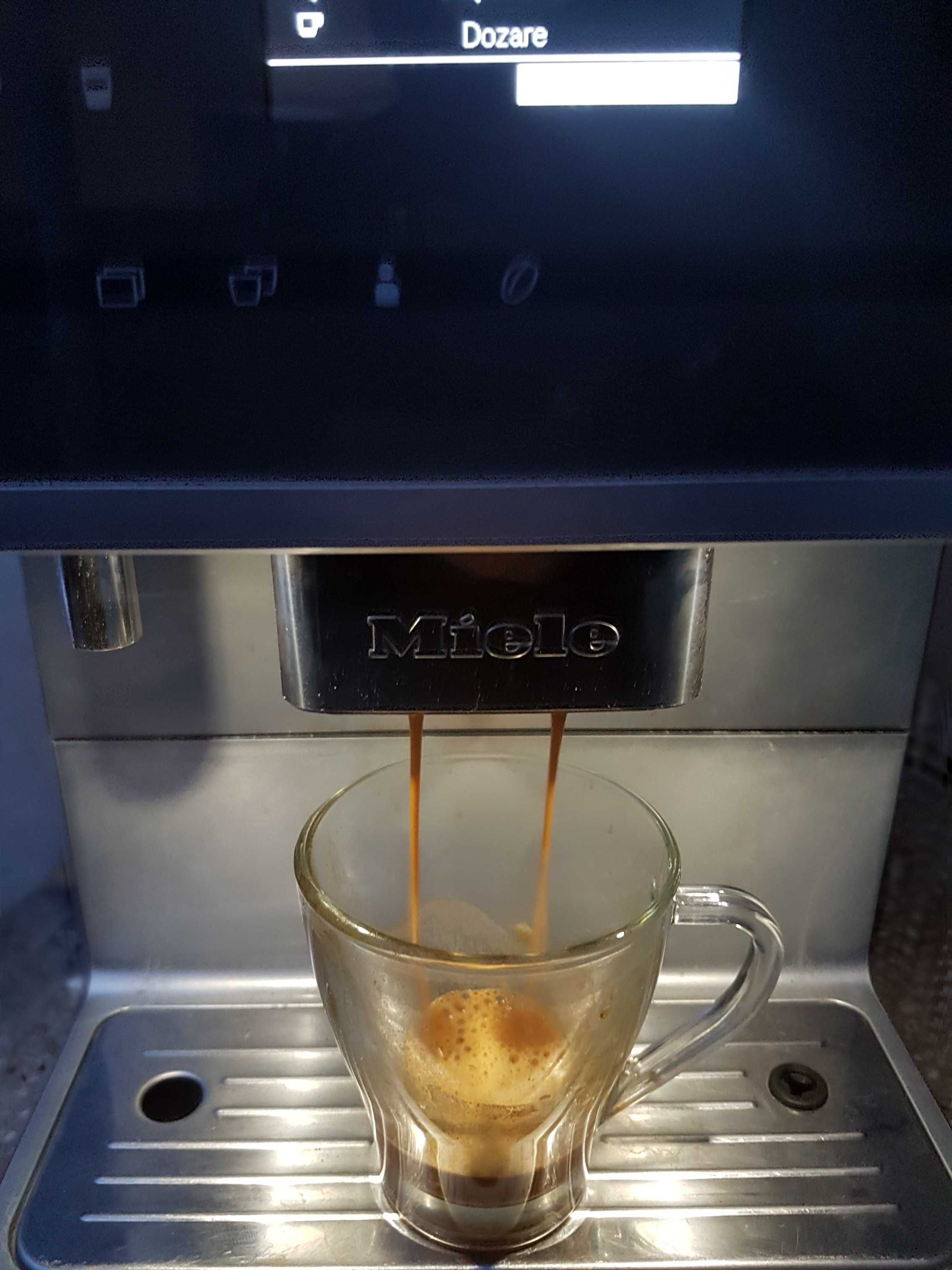 Espressor/expresor Miele CM6350 ristretto, cappuccino, latte macchiato