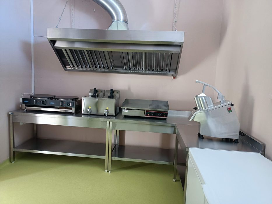 Utilaje fast-food/restaurant,plita,vitrina rece/calda,mese inox,hota