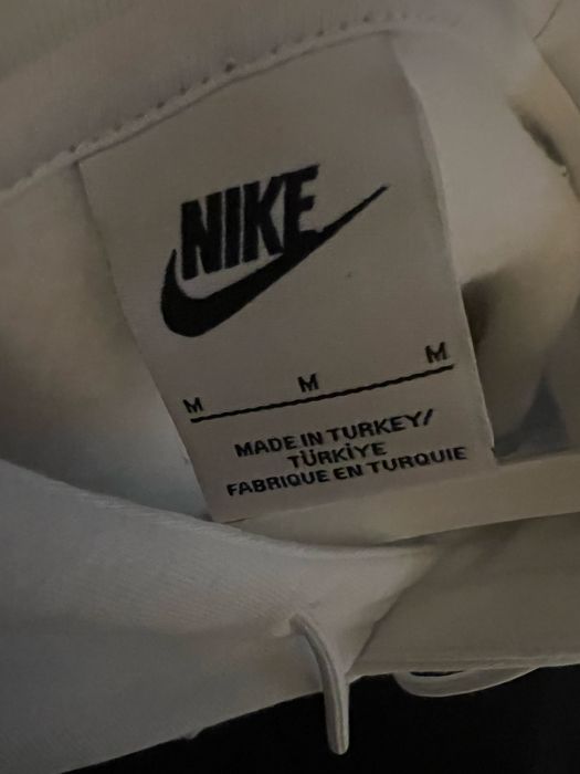 Nike суитшът/ Nike hoodie
