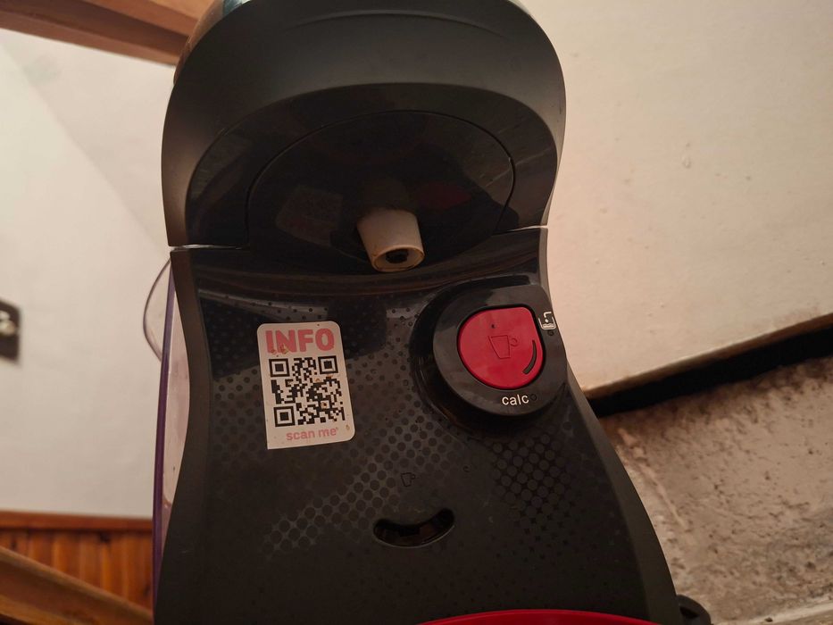 Продавам Кафе машина с капсули