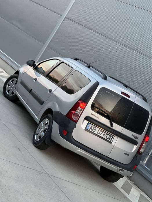 Dacia Logan/ 1.5/ 2008/ 7 Locuri