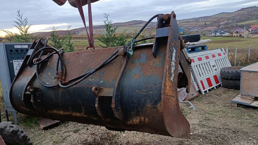 Cupa de gunoi incarcator