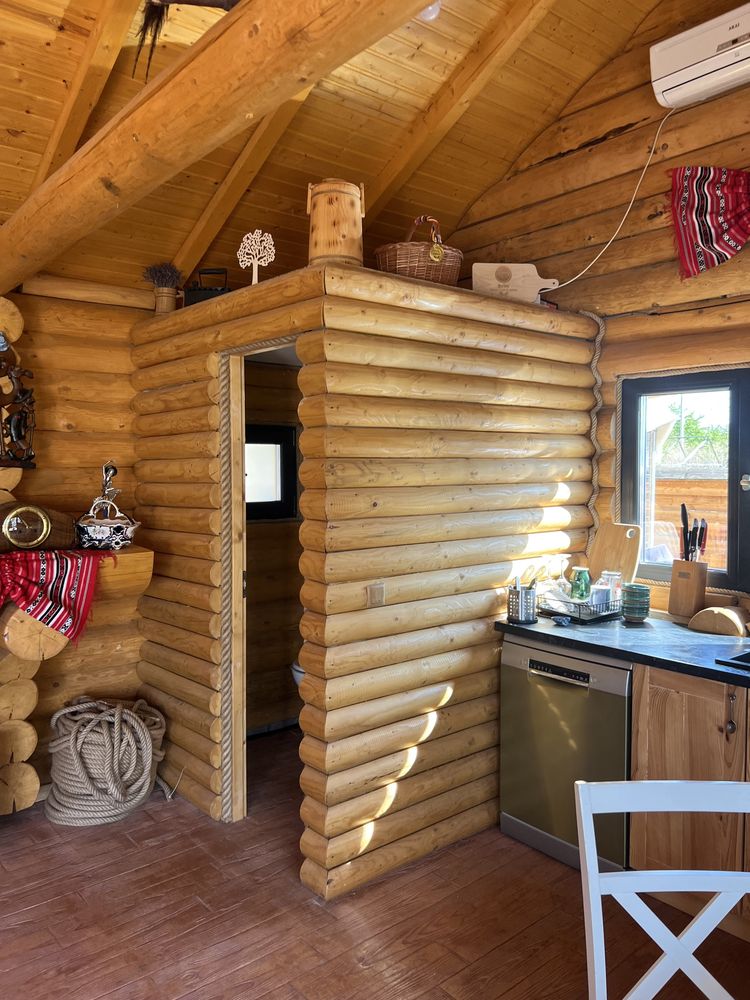 Foisor /cabana din lemn rotund necalibrat