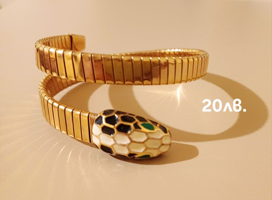 Гривни на известни марки