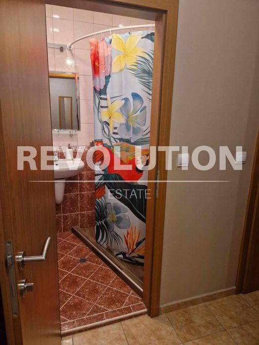 Дава се под наем Тристаен апартамент в Варна, Лятно кино Тракия - 85 кв.м за 650 € - Снимка #15