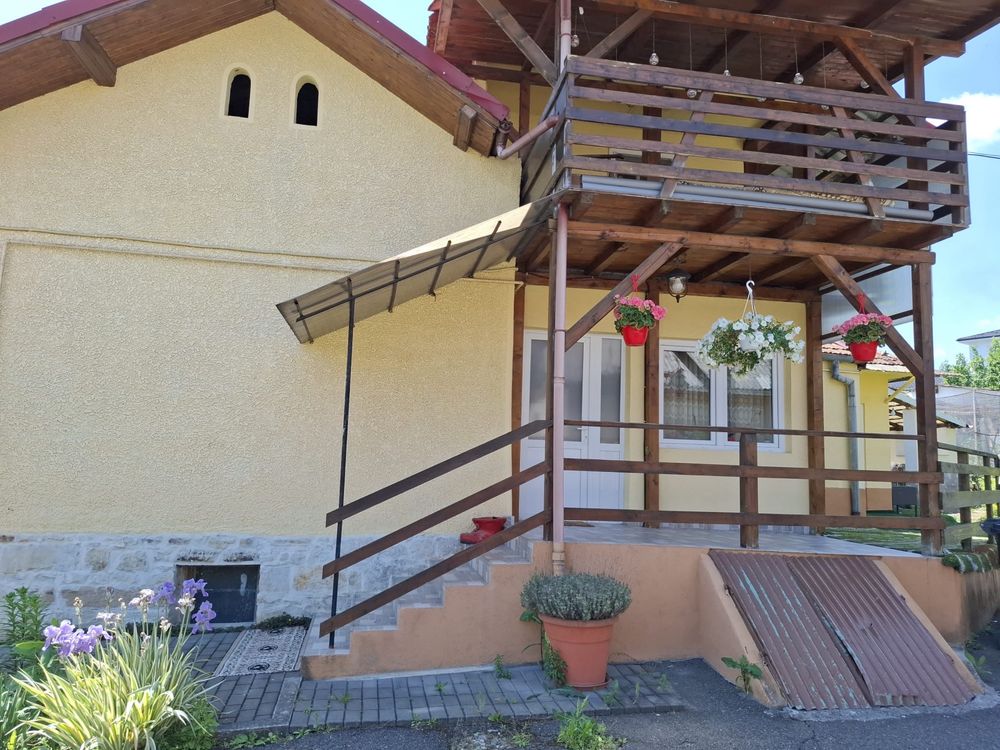 Casa de vanzare langa toroc