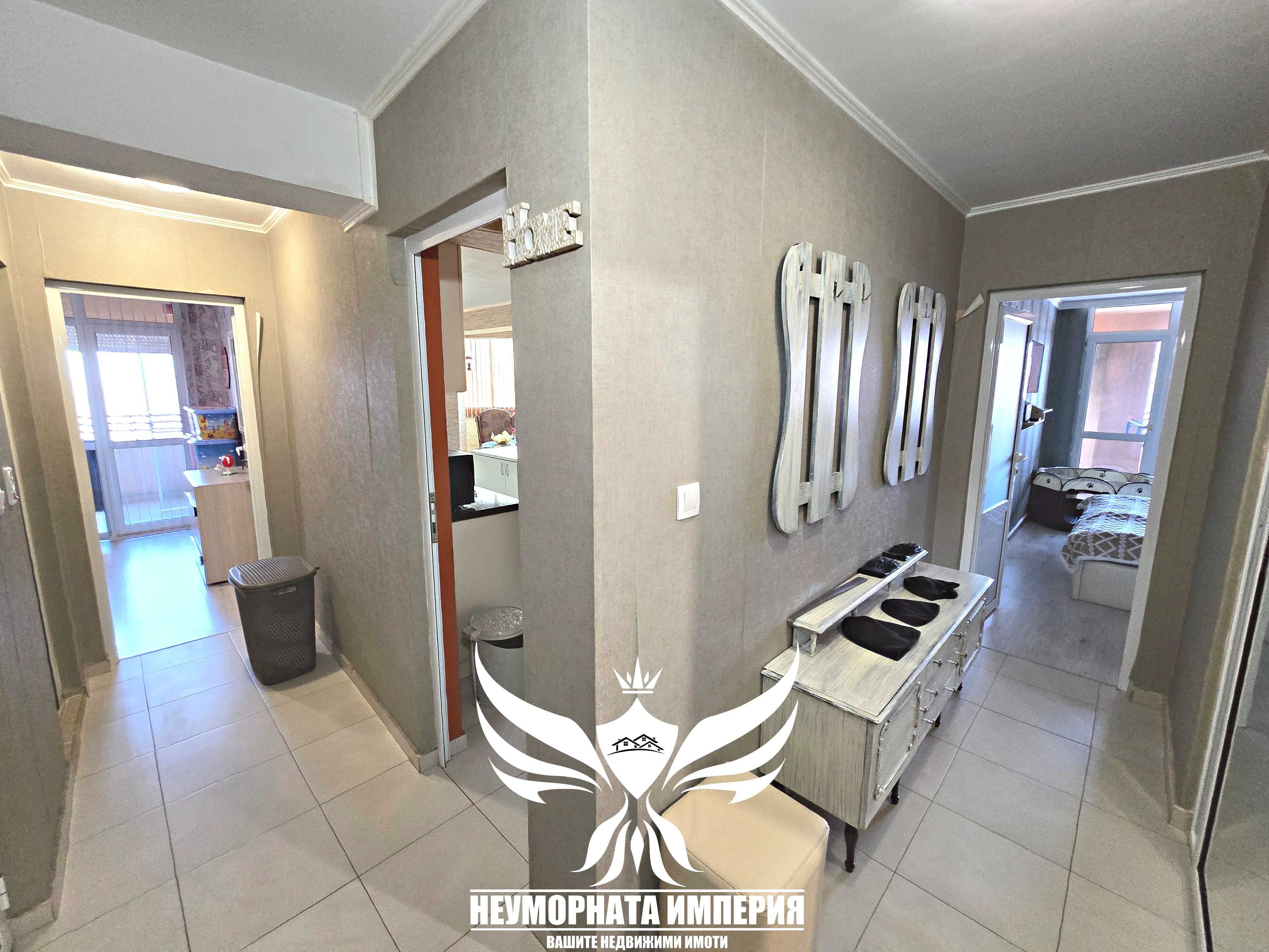 Продавам тристаен апартамент 115кв.м. 4ет. в гр.Асеновград до Пазара