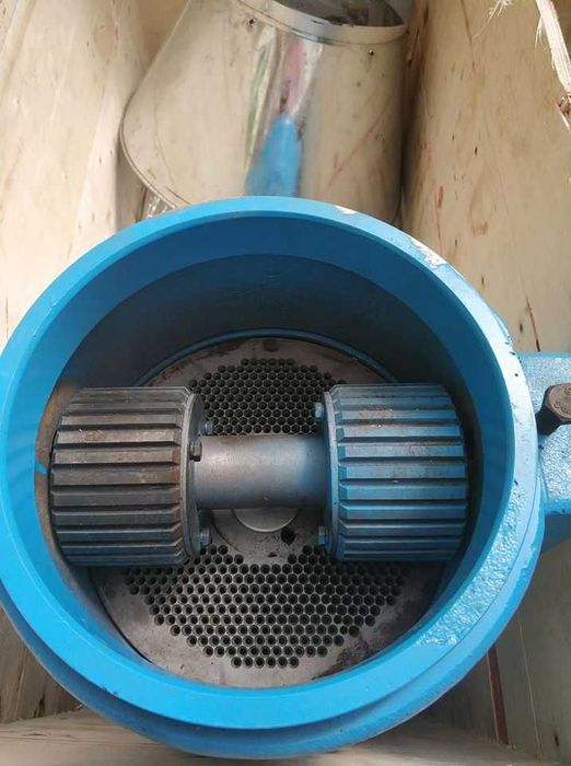 Granulator KL-250 cu 3 matrite și motor inclus 11 KW Garanție 24 luni