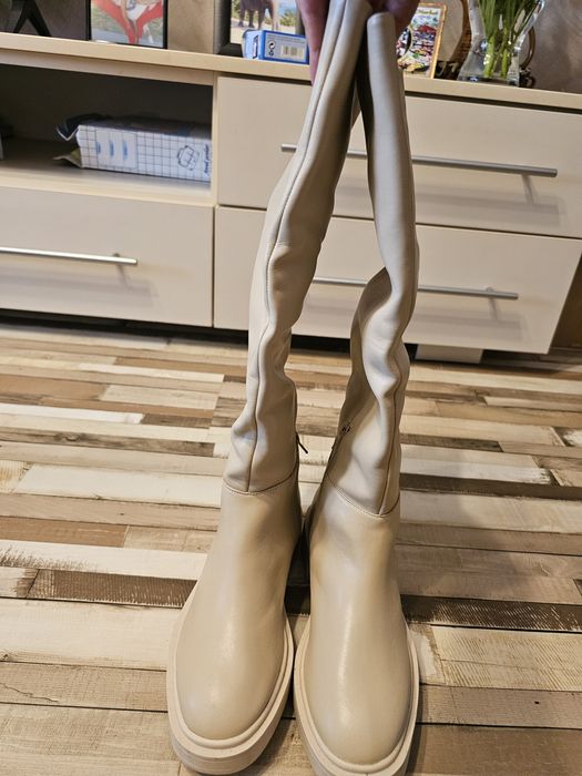 Cizme lungi din piele măsura 38 Reserved