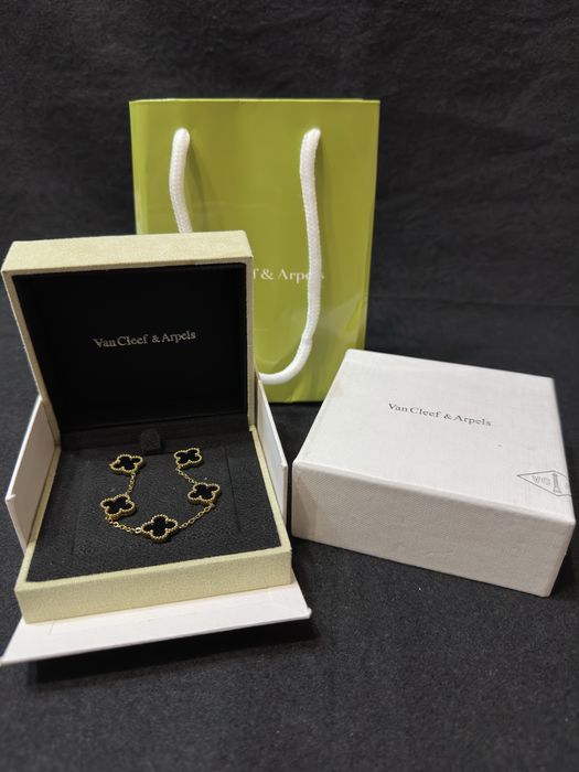 Van Cleef & Arpels гривна