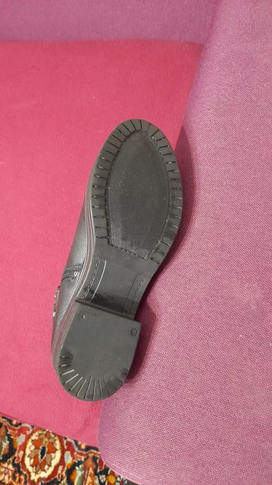 Vând ghete piele noi  39