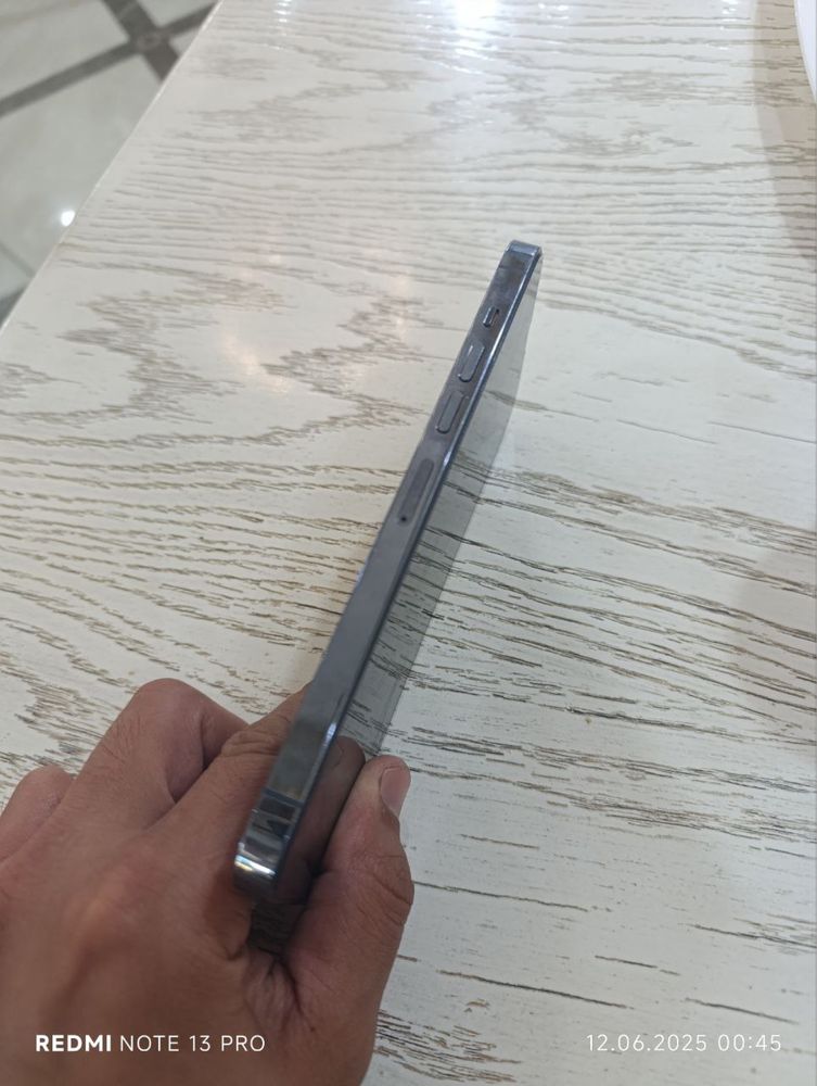 13 pro max 256 gb ideal