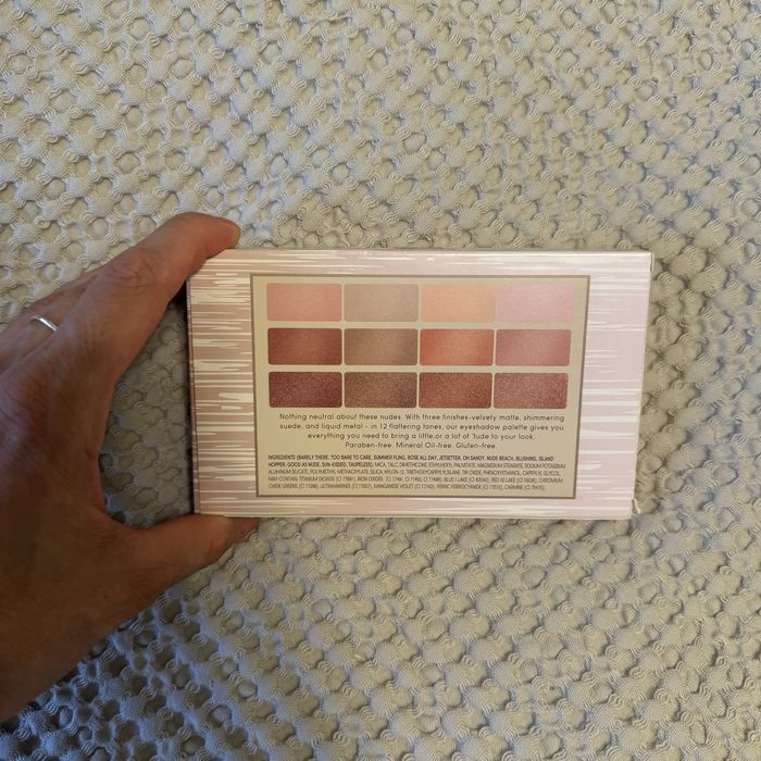 Laura Geller New York Nude Attitude Eyeshadow Palette 12 Shades