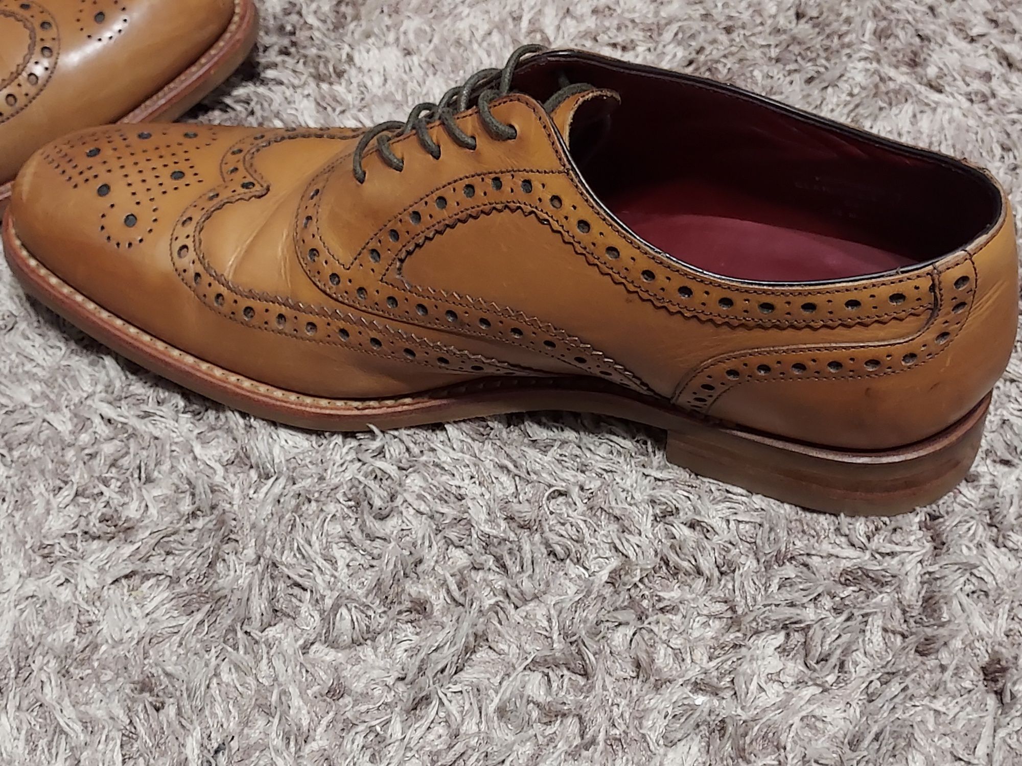 Pantofi barbatesti din piele designLoake Originali