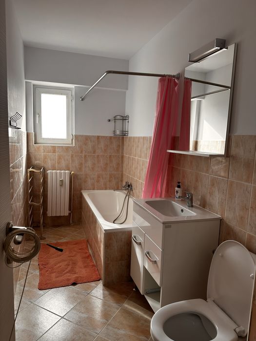 Inchiriez apartament cu 1 camera, rond Zimbru