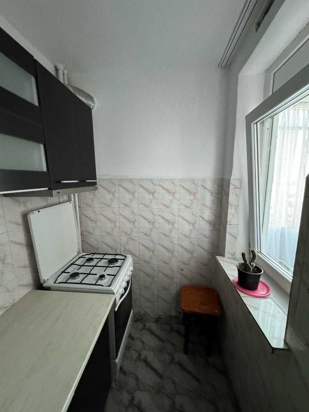 Garsoniera pentru inchiriat