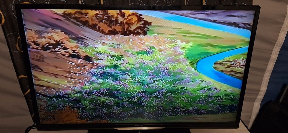 Телевизор Philips 42 инча