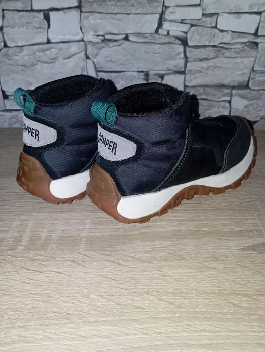 Непромокаеми спортни обувки Camper