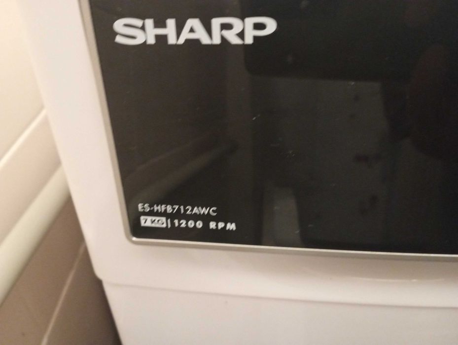 Пералня Sharp, ползвана година.