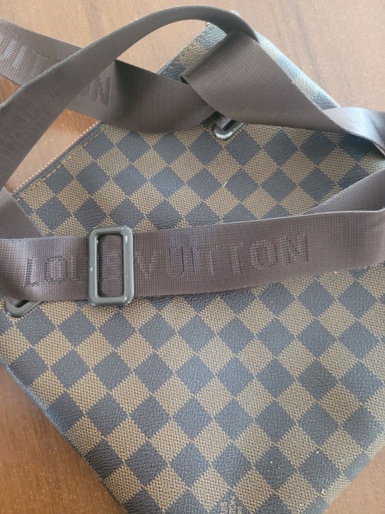 Borseta Louis Vitton