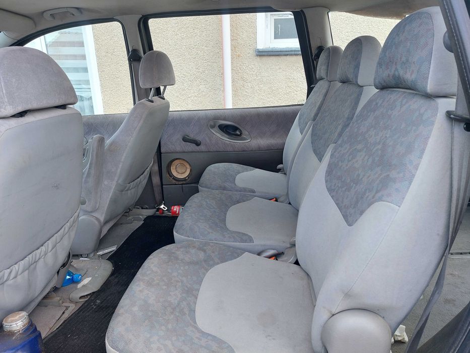 На части 2.3 Бензин