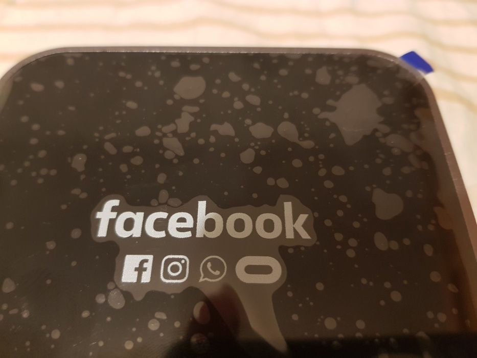 Boxa Bluetooth Metal Box Facebook, 15th anniversary