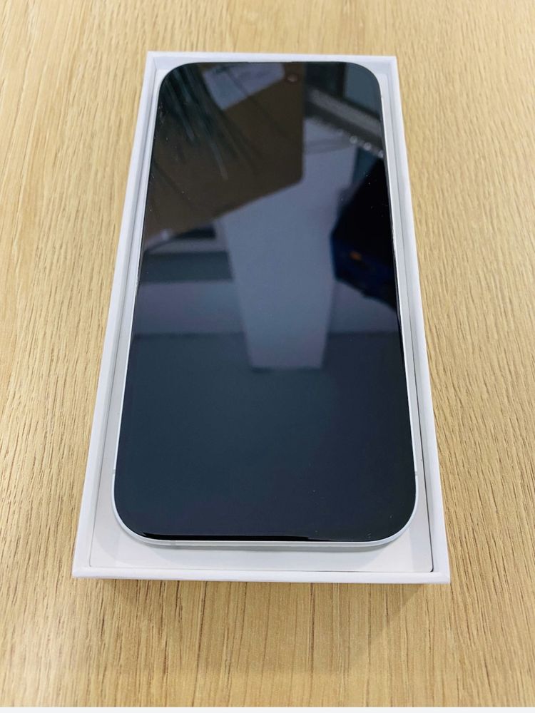 Iphone 16 128 GB White
