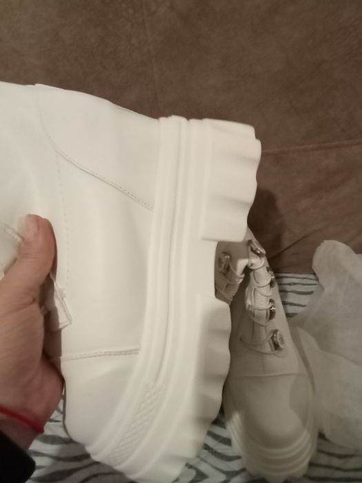 Cizme albe Nr 36 noi mei mei