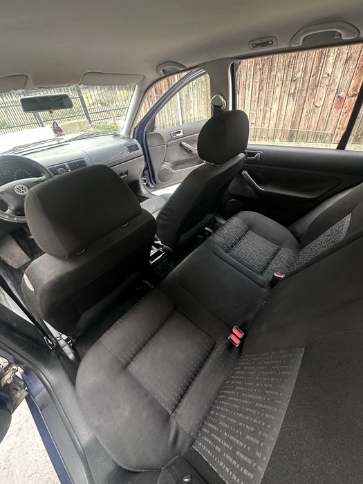 Golf 4  1.4 2001 Negociabil