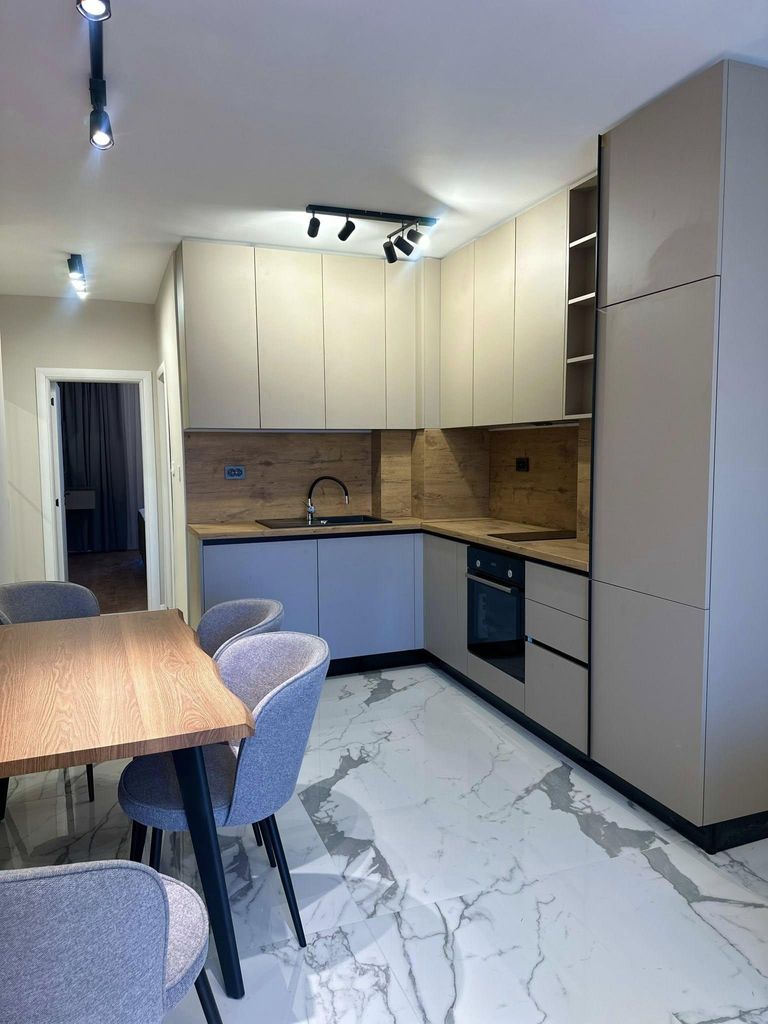 Дава се под наем Двустаен апартамент в Пловдив, Тракия - 74 кв.м за 450 € - Снимка #3