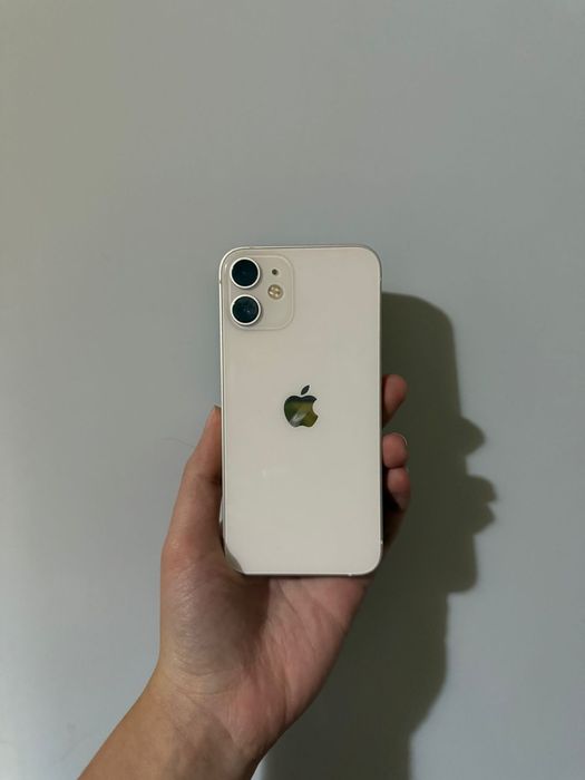iPhone 12 mini, в хорошем состоянии