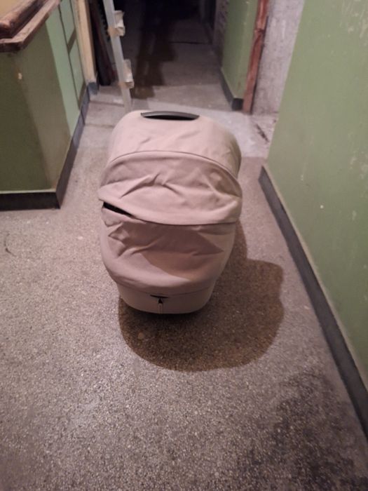 Детска количка със зимен кош