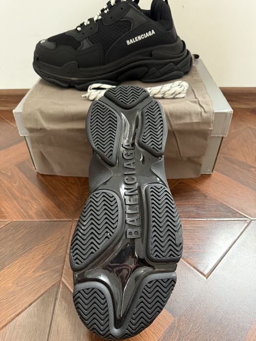 Balenciaga Triple S