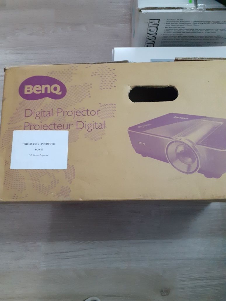 BENQ -S×914 Digital Projector Nou
