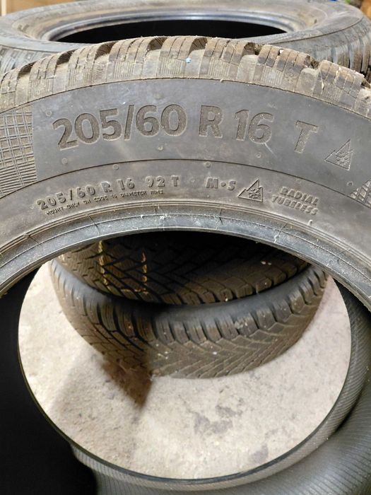 Зимни гуми континентал 16ки