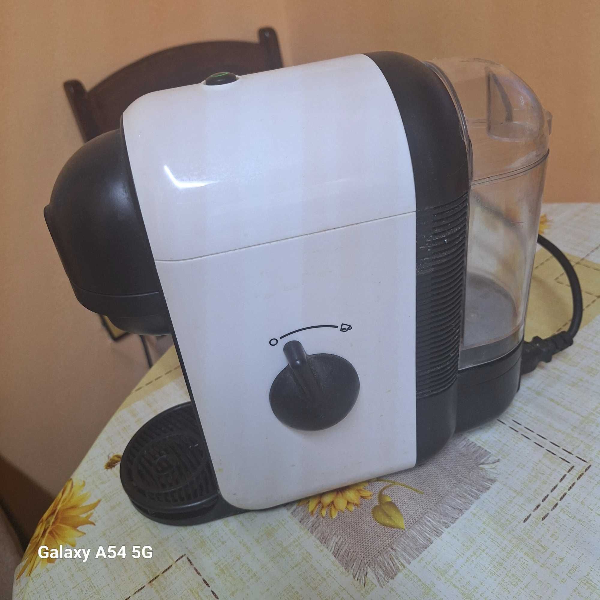 Продавам кафе машина Лаваца